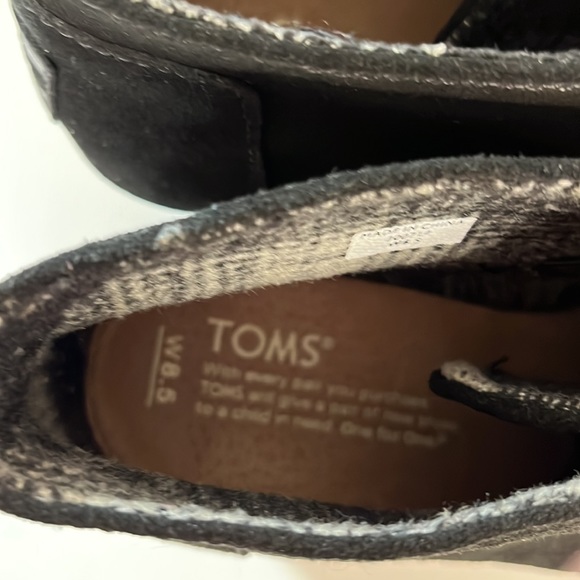TOMS - Picture 6 of 6